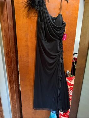Alex Evenings Black One-Shoulder Feather Detail Maxi Dress